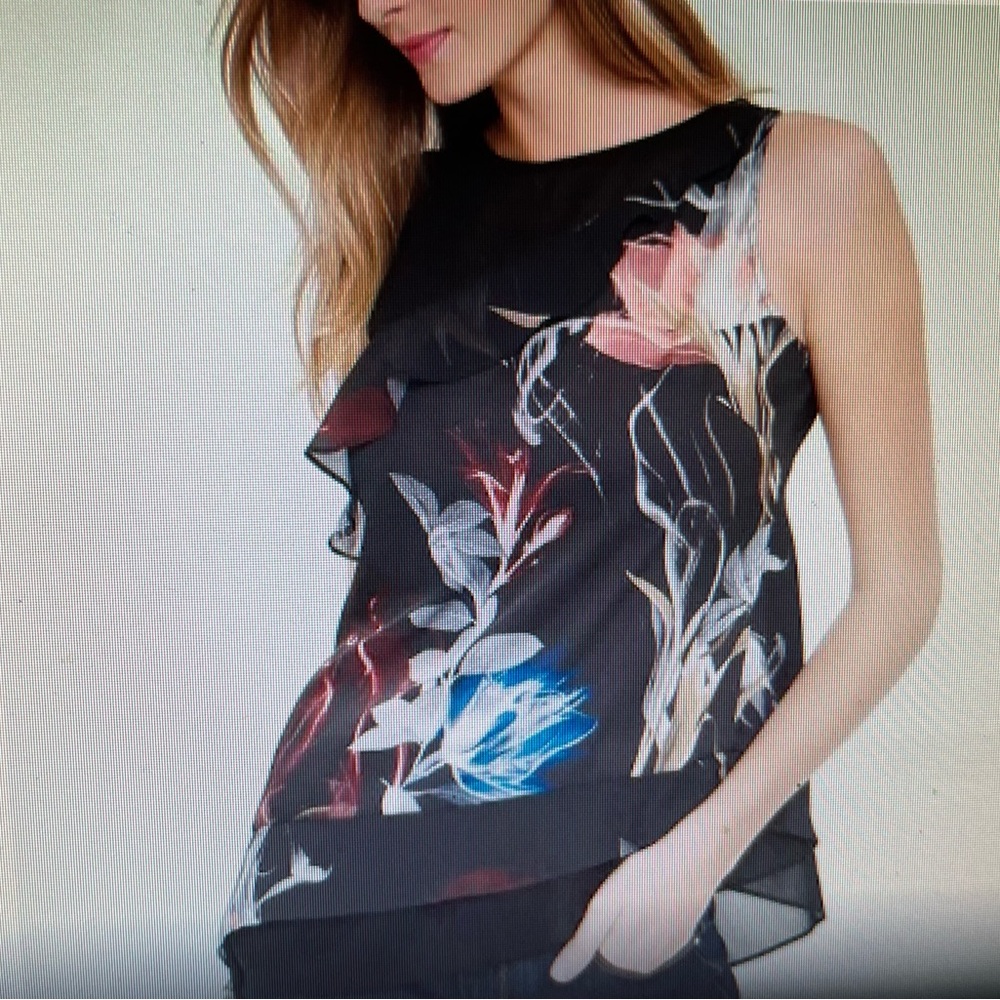 WHITE HOUSE BLACK MARKET DAISY RUFFLED TUNIC SIZE MEDIUM NWT!